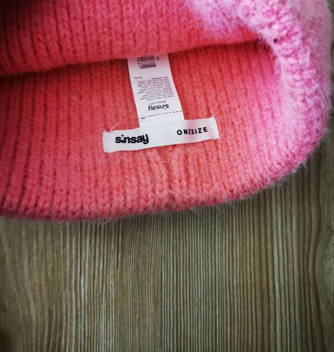 Różowa czapka Sinsay