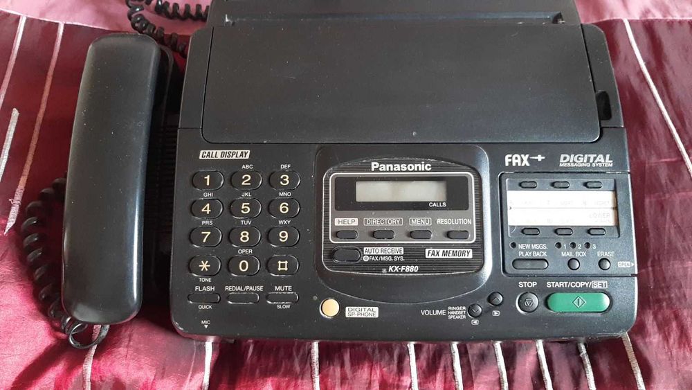 Телефакс Panasonic KX-F880С.