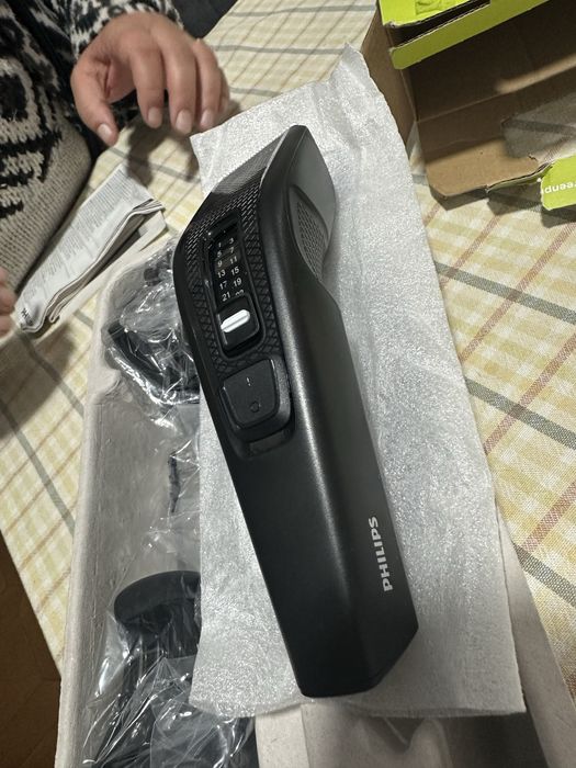 Máquina Philips para cabelo e barba