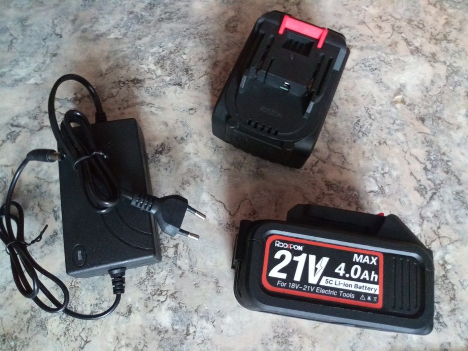 аккумуляторная батарея типу Makita: 18-21V, (4 мАч). Нові. Якісні.