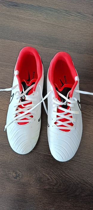 Korki pilkarskie nike