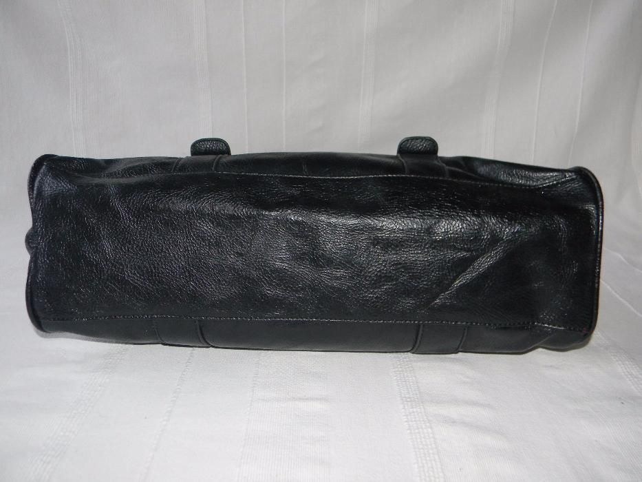 Женская кожаная сумка Fiorelli