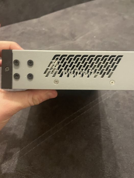 Cisco SG 102-24 24-port Gigabit Switch