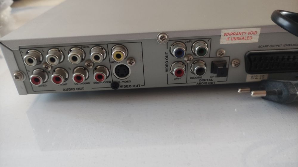 Продам дивиди проигрователь караоке bbk