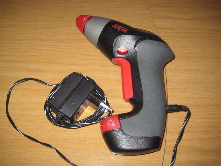 A Skil Screwdriver437198313825259522