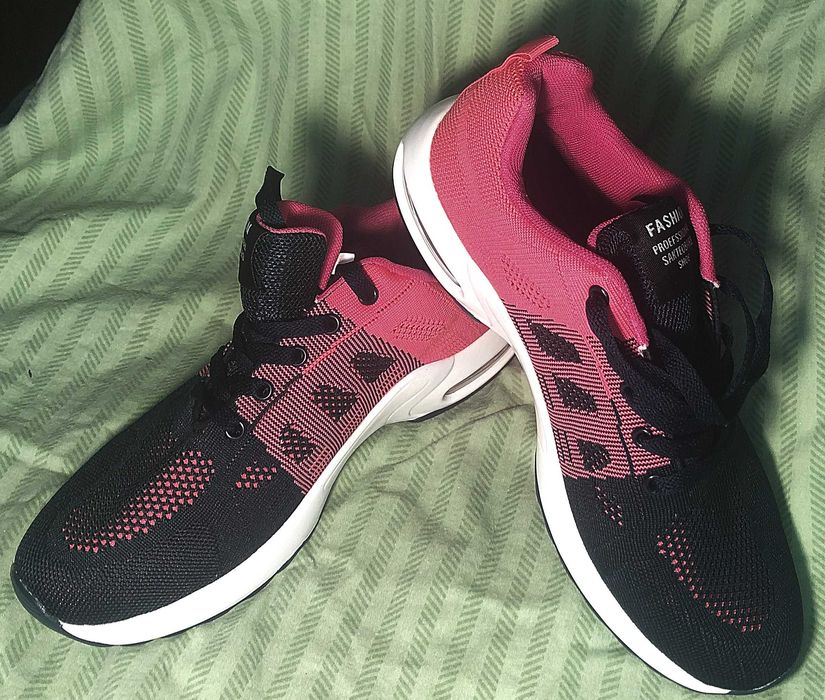 Buty sportowe nr 39 (25,5 cm) Professional Sakteobard Shoe