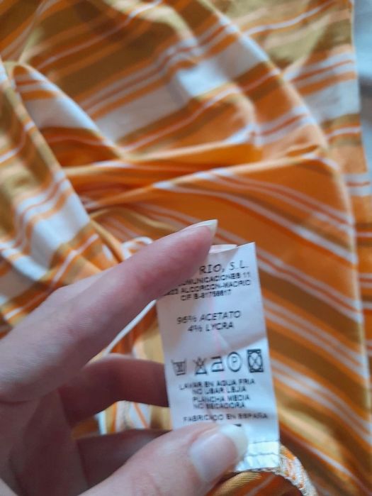 T-shirt às riscas