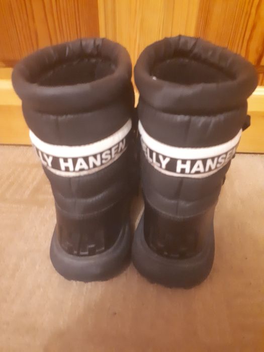 Ботинки Helly Hansen орігінал (40.5) на (38-39)