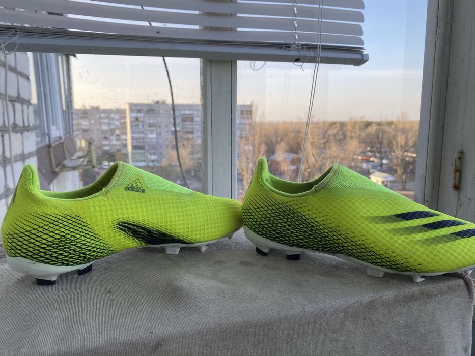Продам бутси adidas