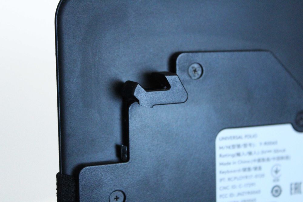 Logitech Universal Folio 9–10" etui z klawiaturą Bluetooth iOS Android