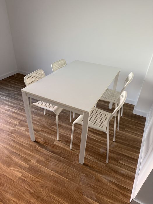 Mesa + 4 cadeiras IKEA Vihals | Excelente estado | Oportunidade