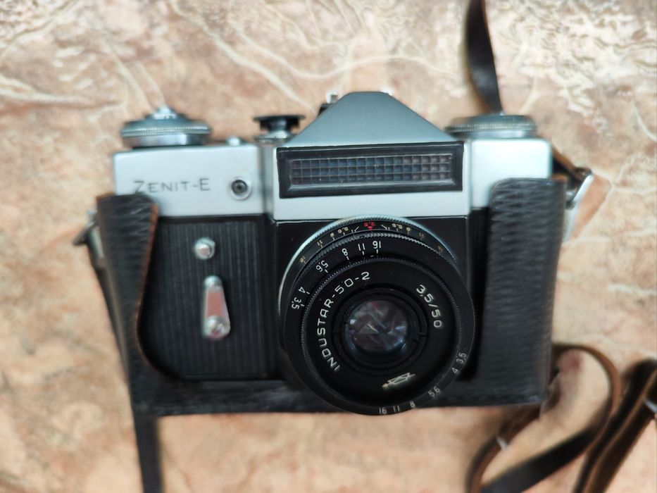 Продам фотоаппарат ZENIT-EENIT-Еit-Е