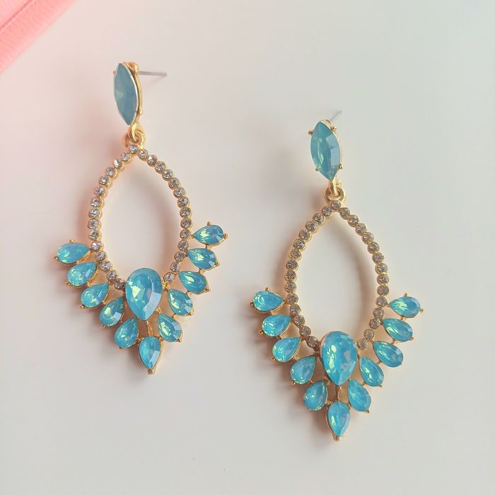 Brinco elegante cristais azul banhada a ouro 18K aço inoxidável antialérgico
