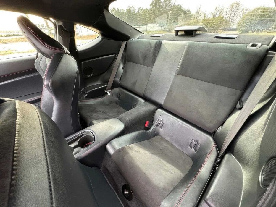 Subaru BRZ Limited      2016