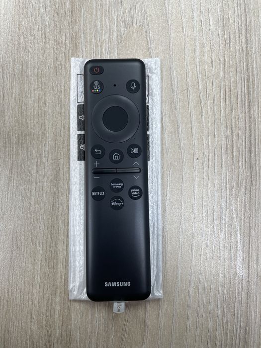 Оригінальний пульт Samsung BN59-01432J/BN59-01480K з сонячною панелю.