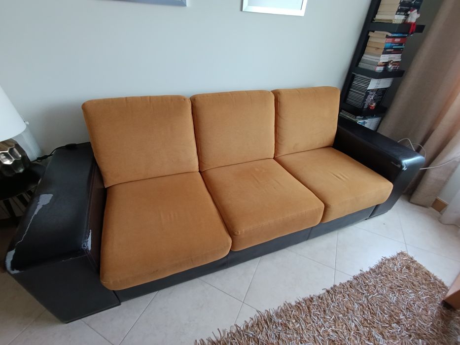 Sofá 3 lugares (almofadas)