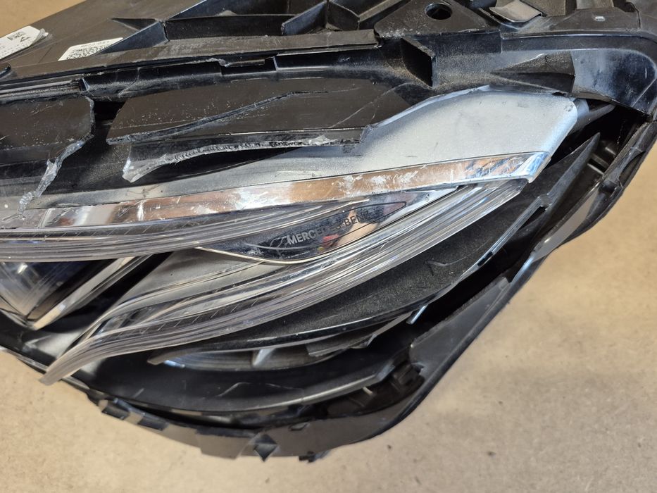 Lampa reflektor full led multibeam mercedes E klasa w213 lewy europa