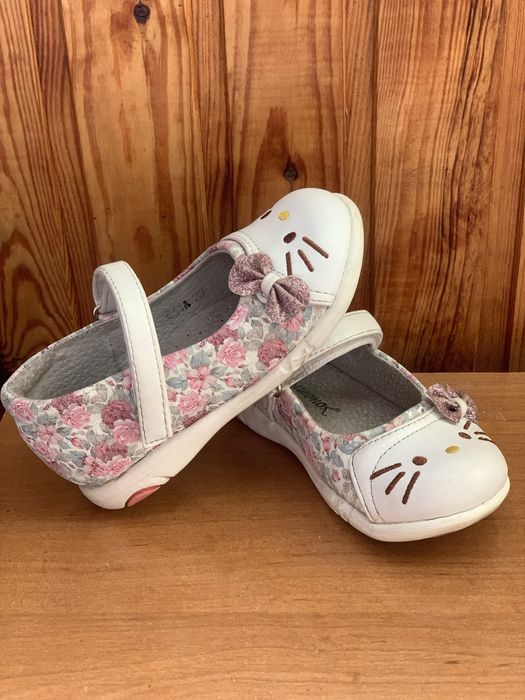 Босоніжки закриті 24 розмір сандалі