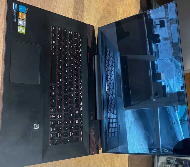 Laptop Lenovo Legion Y520 - czyszczenie serwisu