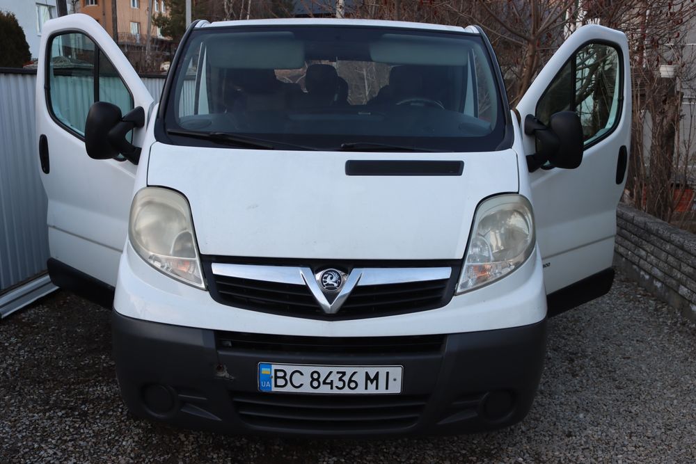 Vauxhall. Opel Vivaro 2008 • 2.0 Diesel • 327 тис. км • 6300$
ЖИВИЙ ро
