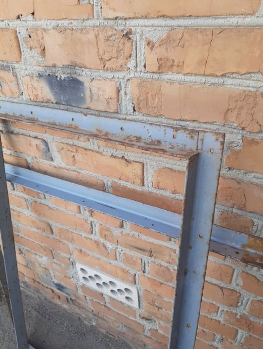 Метал листовий, рама з кутника