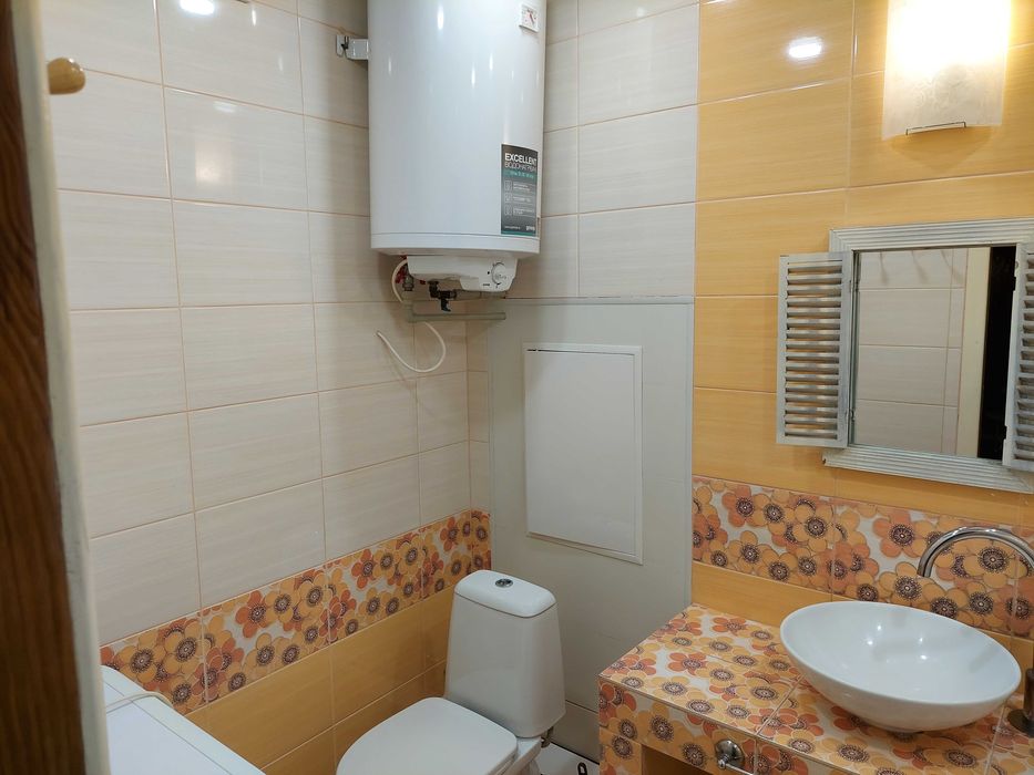 Оренда квартира трикімнатна 65м.  8 поверх, м. Канів, власник