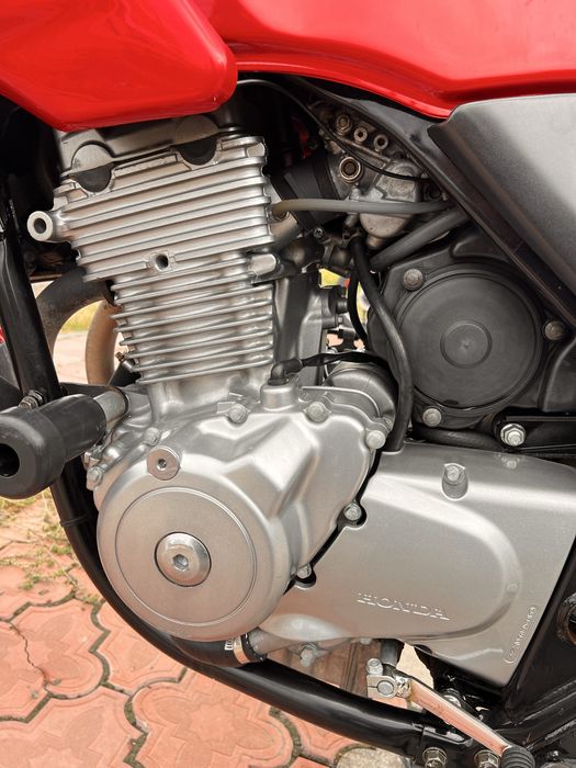 Продам мотоцикл HONDA CB500SX