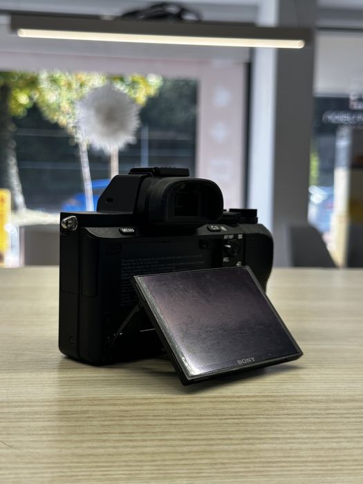 Máquina Fotográfica: Sony Alpha a7 II
