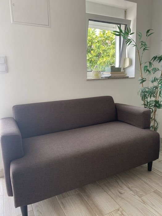 Sofá castanho modermo, como novo!