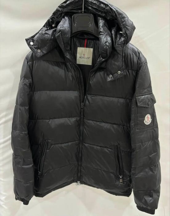Casaco moncler preto