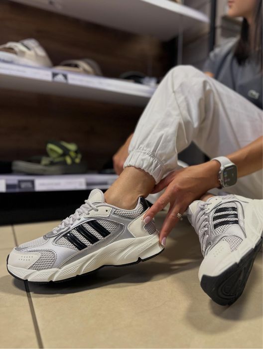 Жіночі оригінальні кросівки Adidas Crazychaos 2000 JR3491