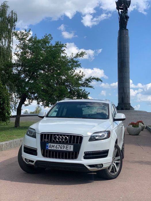 Audi Q7 3.0 TFSI Quattro • 2015 • Хороша комплектація •