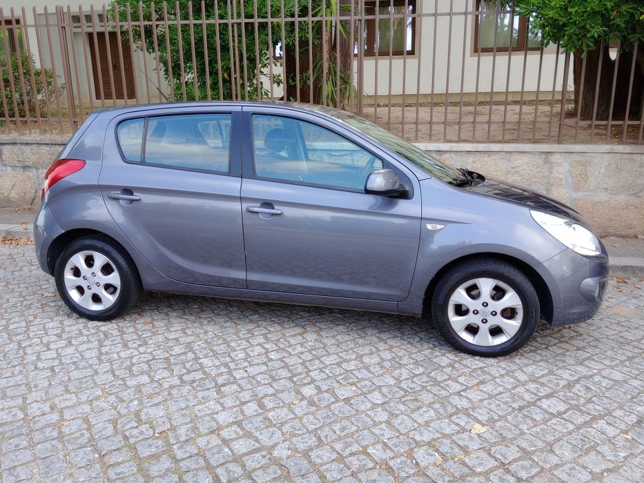 Hyundai i20 poucos km