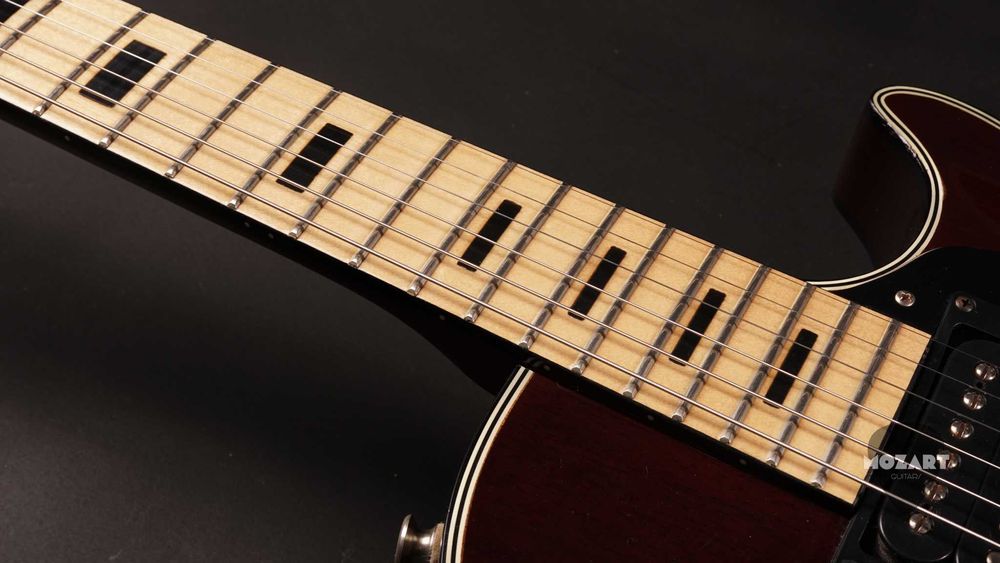 Custom Les Paul Custom – Made in Japan – Walnut