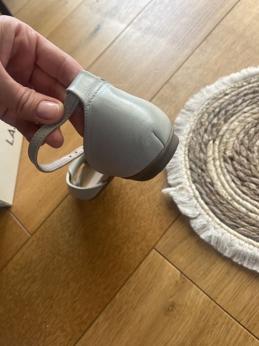 Skórzane buty Lasocki 36