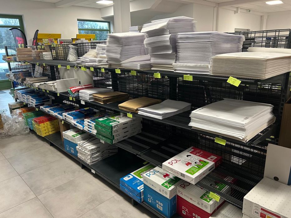 Regały ażurowe sklepowe