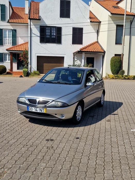 Lancia Y 1.2 . 1.6