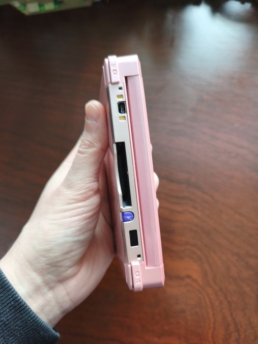 Nintendo 3DS Rosa com 32GB e Homebrew