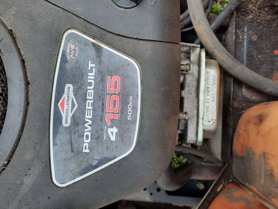 снегоуборщик- трактор, полный привод газонокосилка Stiga 4 WD