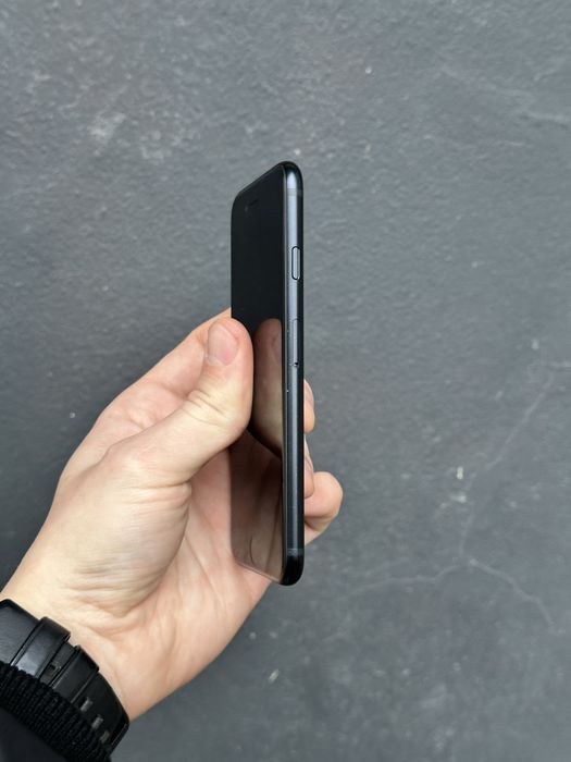 iPhone SE 3 2022 64 gb midnigh акб 87% neverlock телефон айфон синій