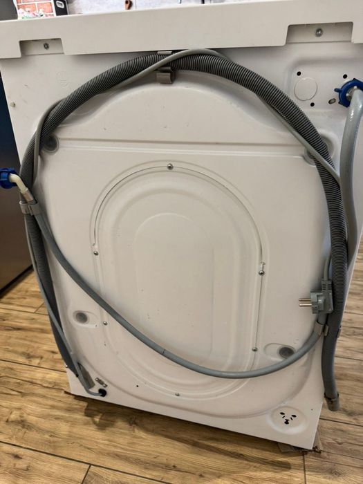 Продам пральну машину  ElectroLux EW6S3R26S