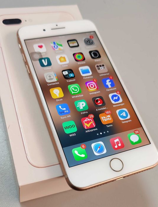Apple · iPhone 8 Plus · 64 GB · Dourado
