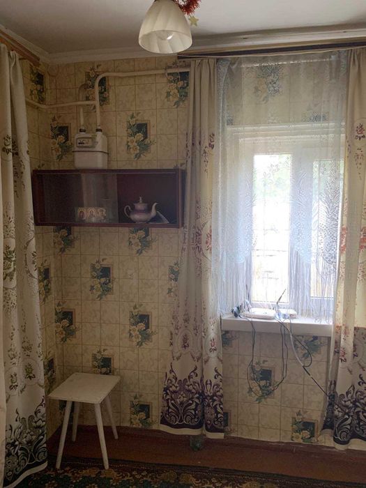Продам Будинок біля річки в затишному районі   ( район Бровар)