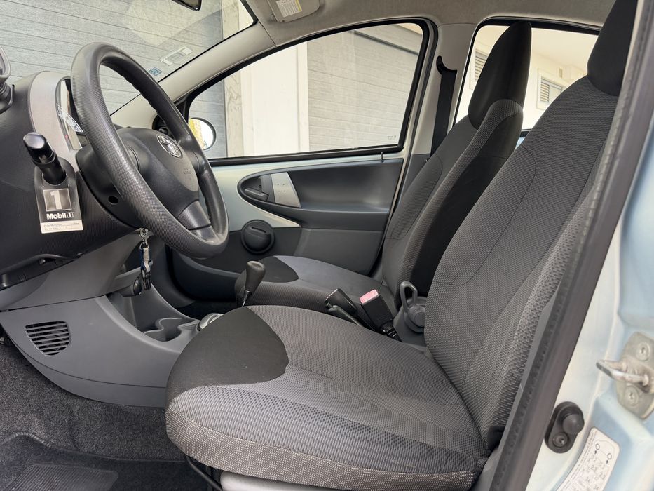 Toyota Aygo 1.0cc c/ac caixa automatica