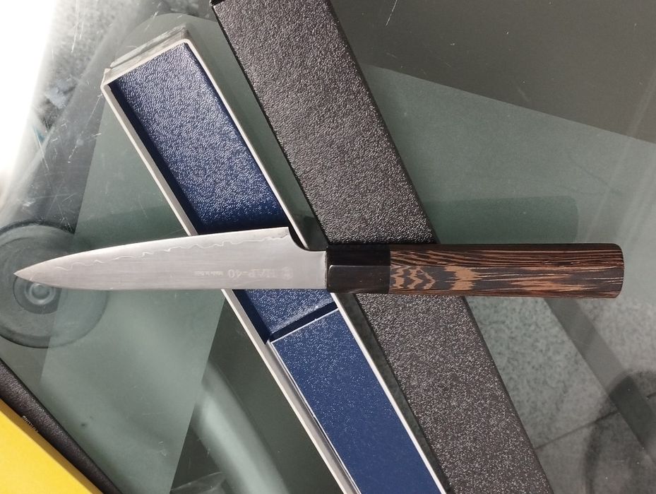Faca japonesa Hatsukokoro Hayabusa Hap40 Petty 12 cm
