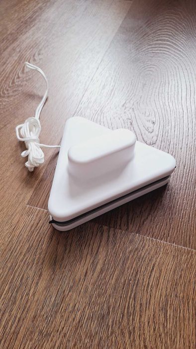 Limpador de Vidros Magnético