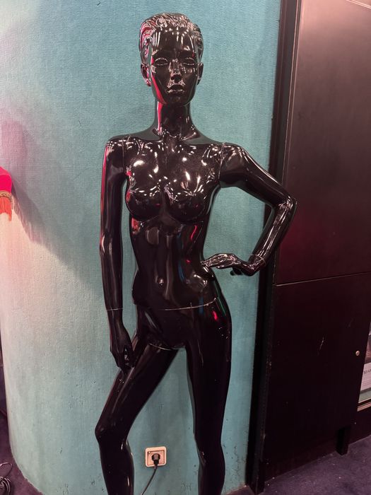 Manequins cor preta mulher