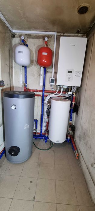 Pompa ciepła Montaż  Rotenso AQUAMI Split 10 kW z akcesoriami