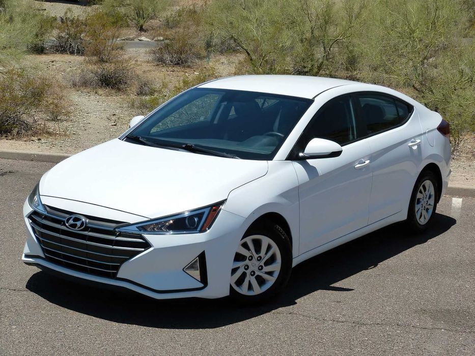 Hyundai Elantra 2020 — авто з США, оригінальний пробіг | від $5 000