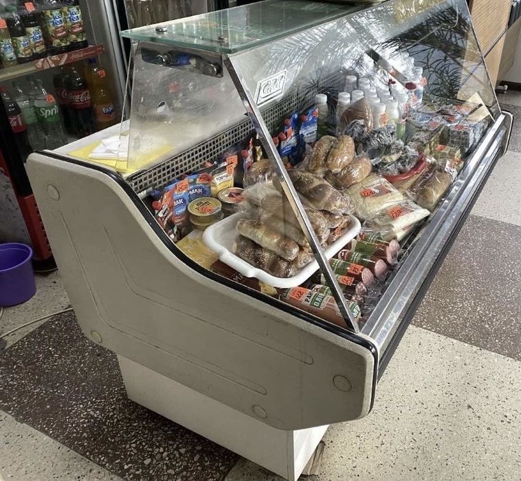 холодильна вітрина
